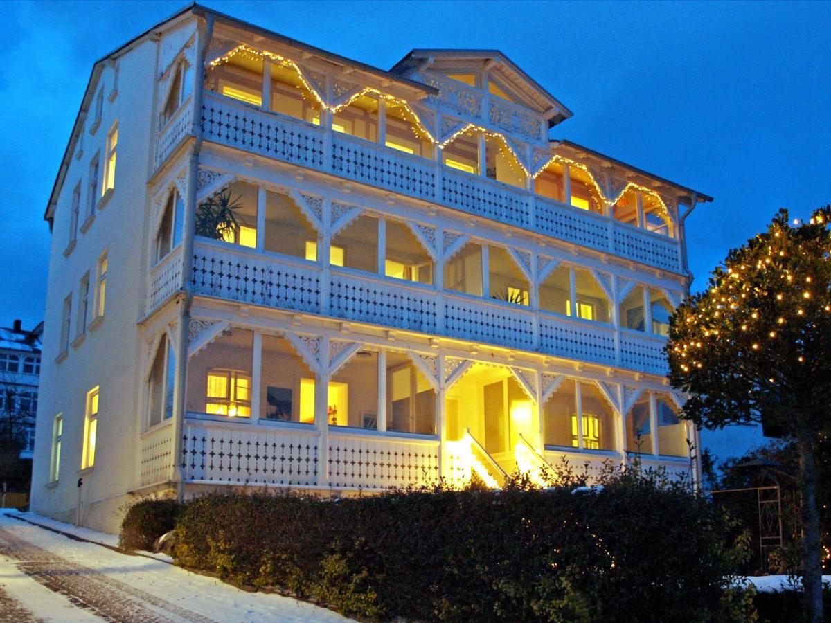 Villa Ostseelilie - Appartements Mit Balkon Und Meerblick 萨斯尼茨 外观 照片