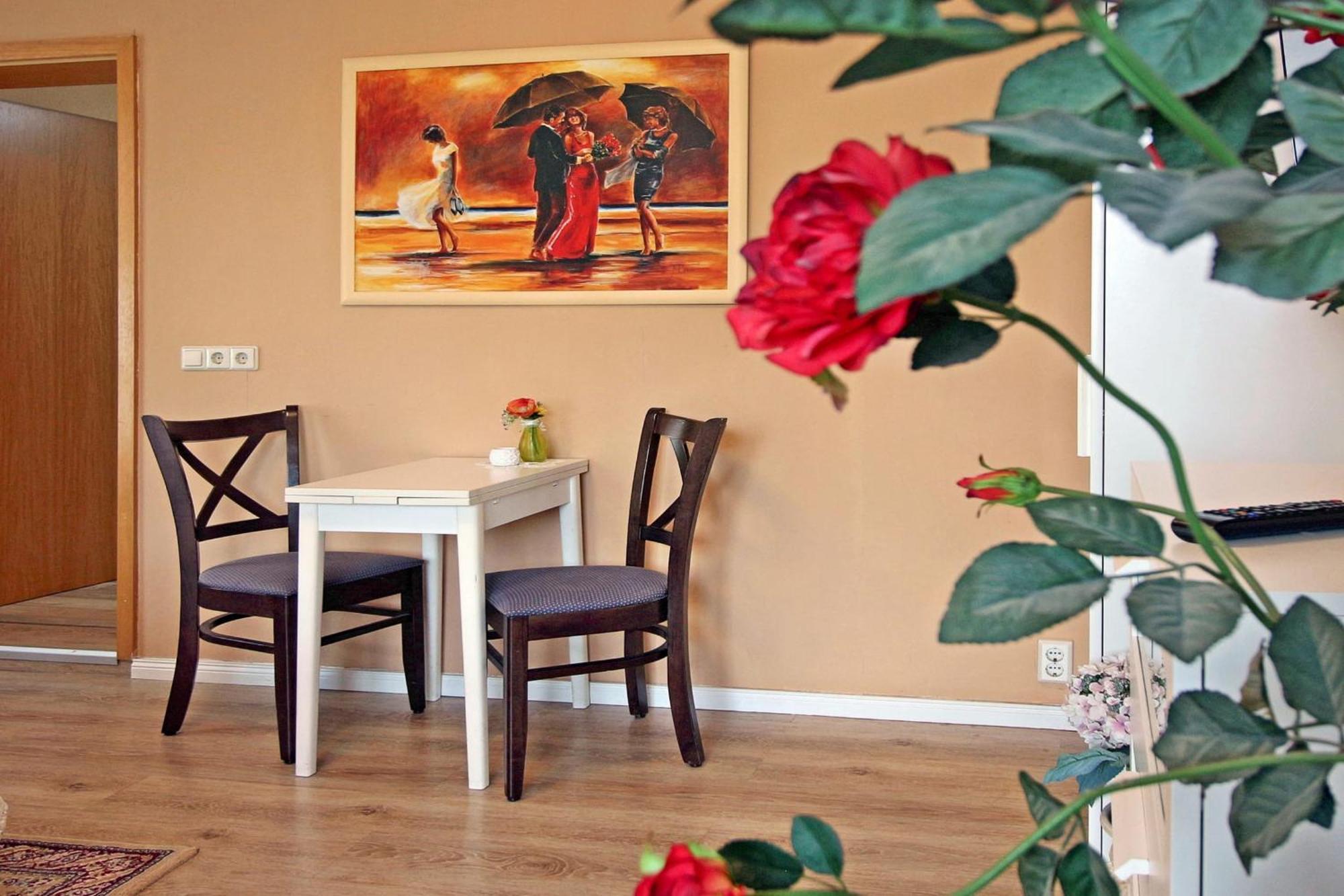 Villa Ostseelilie - Appartements Mit Balkon Und Meerblick 萨斯尼茨 客房 照片