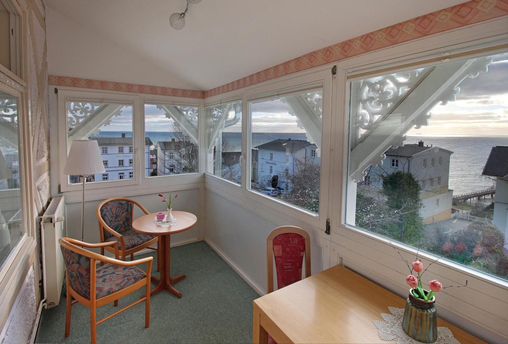 Villa Ostseelilie - Appartements Mit Balkon Und Meerblick 萨斯尼茨 客房 照片