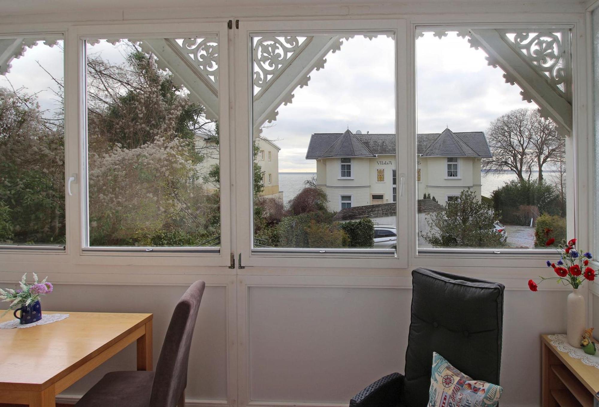 Villa Ostseelilie - Appartements Mit Balkon Und Meerblick 萨斯尼茨 客房 照片