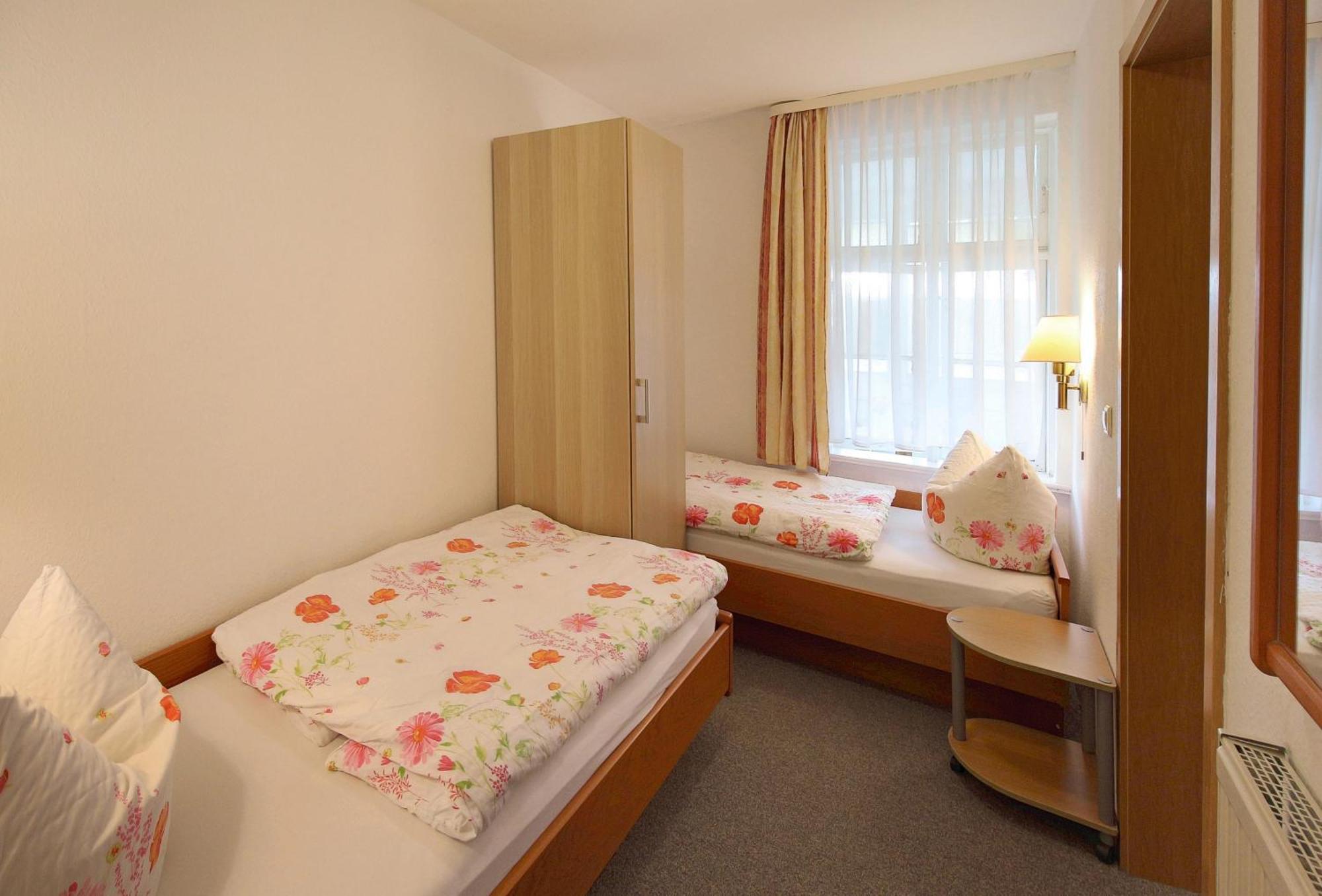 Villa Ostseelilie - Appartements Mit Balkon Und Meerblick 萨斯尼茨 客房 照片