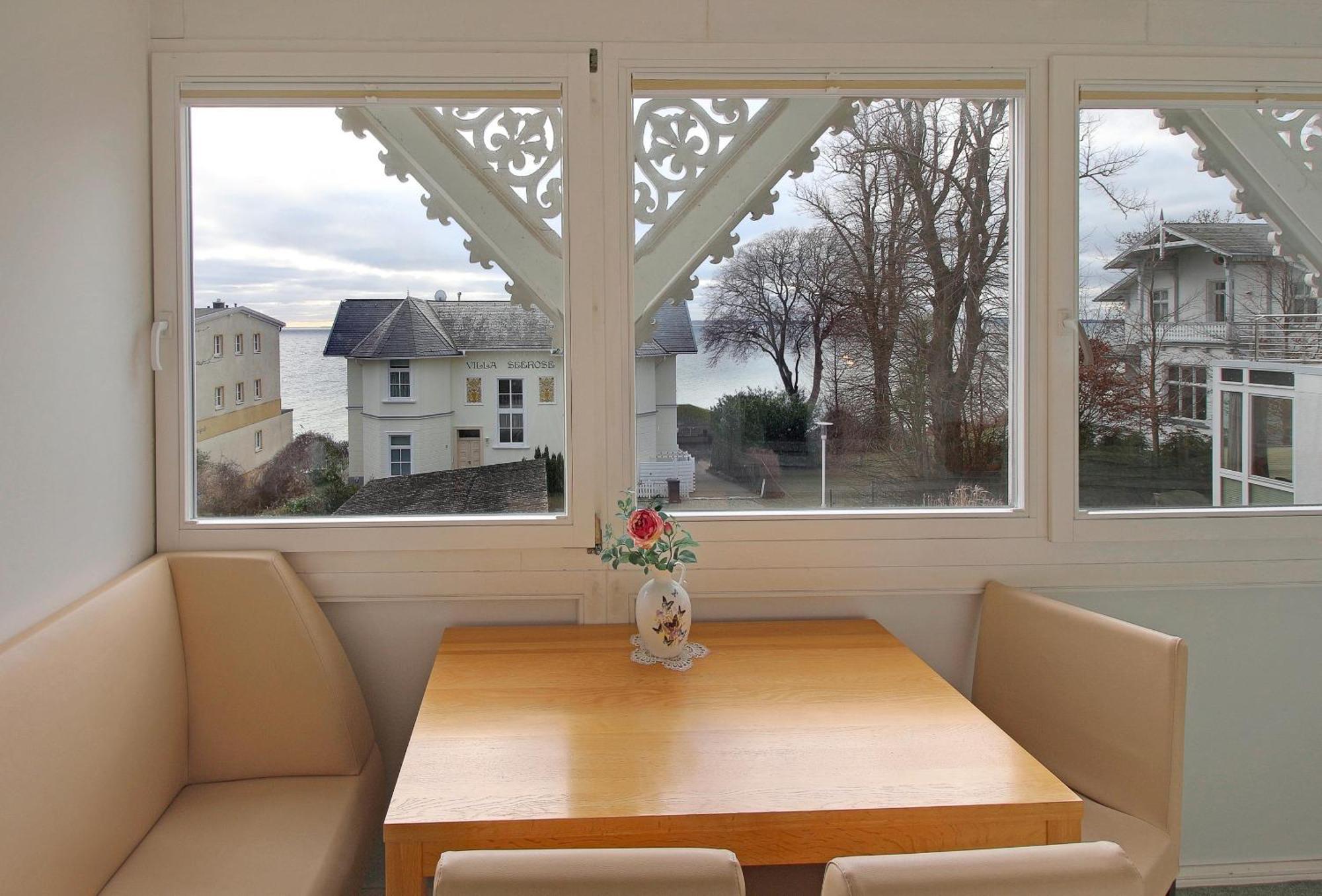 Villa Ostseelilie - Appartements Mit Balkon Und Meerblick 萨斯尼茨 客房 照片