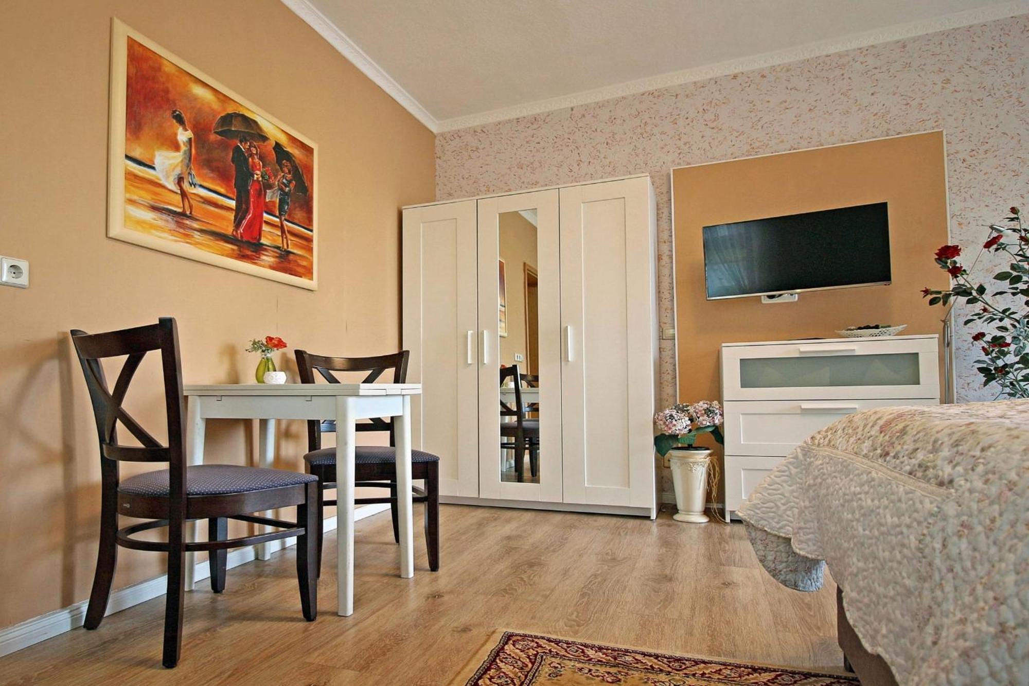 Villa Ostseelilie - Appartements Mit Balkon Und Meerblick 萨斯尼茨 客房 照片