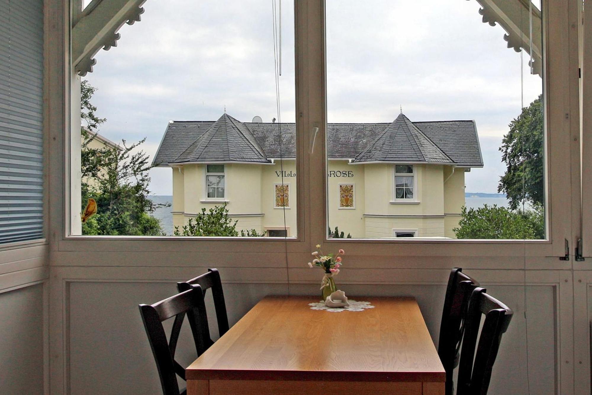 Villa Ostseelilie - Appartements Mit Balkon Und Meerblick 萨斯尼茨 客房 照片